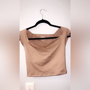 hollister tank